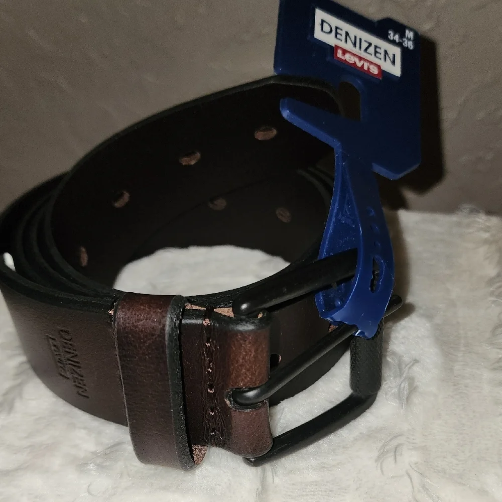Men's Levi’s Leather Brown Belt
